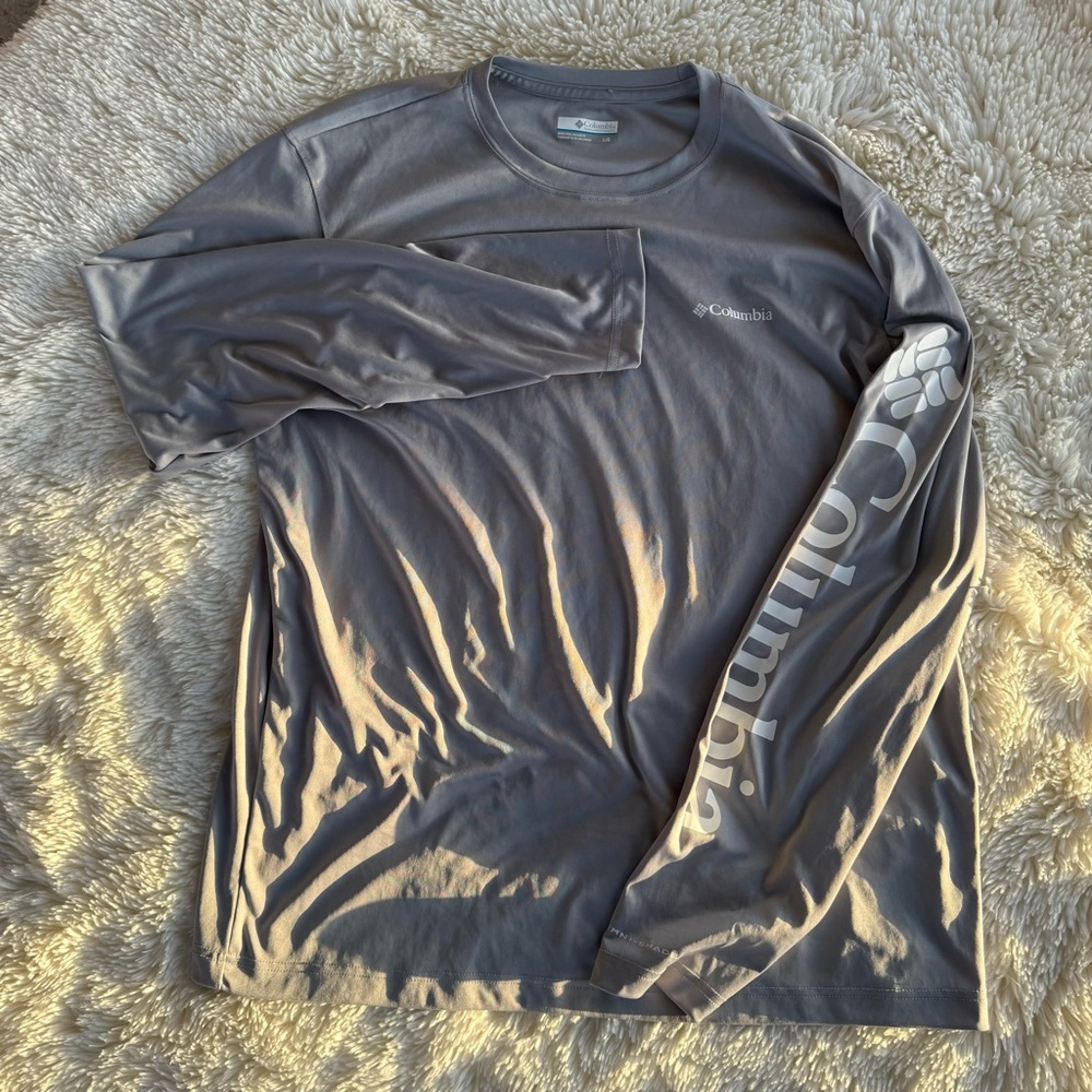 Columbia Men's Gray Long Sleeve Shirt large classic design Omni shade